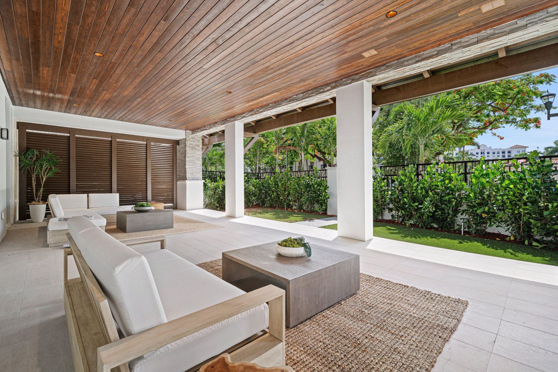 220 SE Mizner Boulevard, Unit 102, Boca Raton, FL 33432 Photo