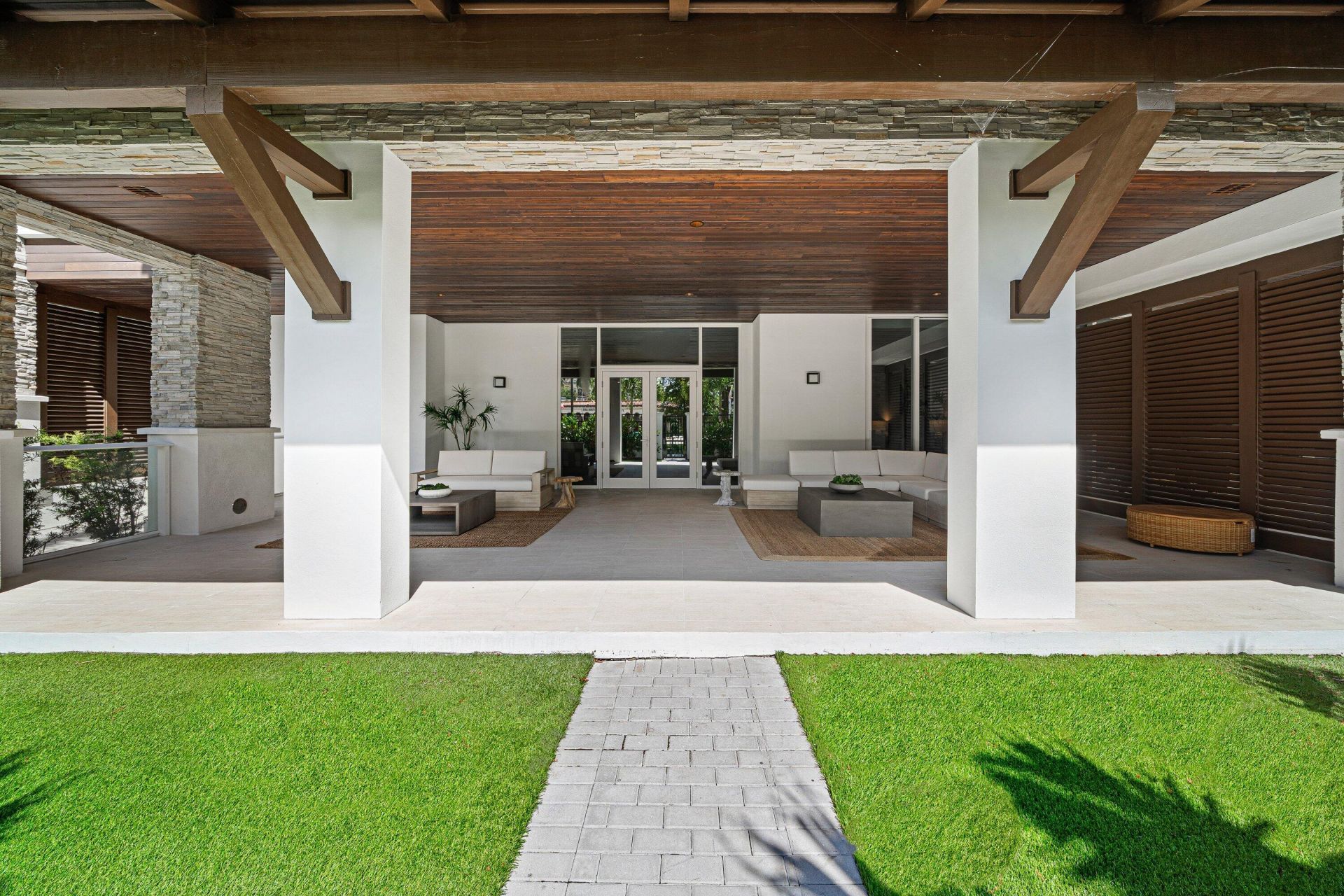 220 SE Mizner Boulevard, Unit 102, Boca Raton, FL 33432 Photo