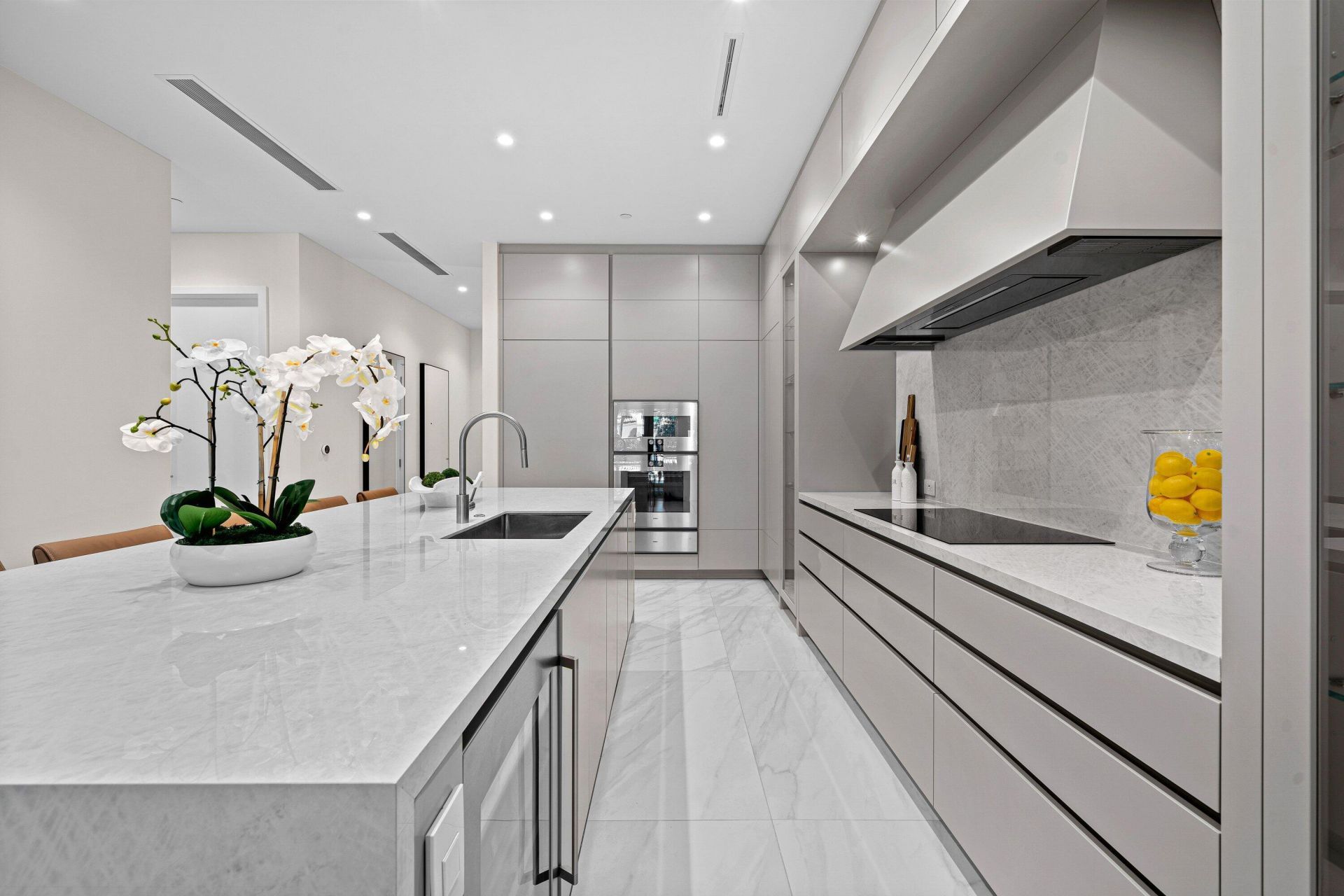 220 SE Mizner Boulevard, Unit 102, Boca Raton, FL 33432 Photo