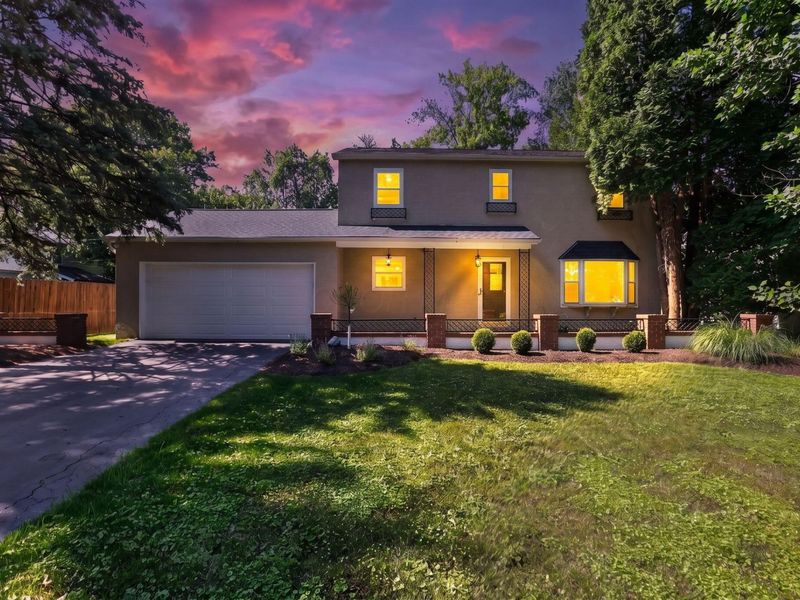 201 Chaucer Court, Worthington, OH 43085 Photo 1