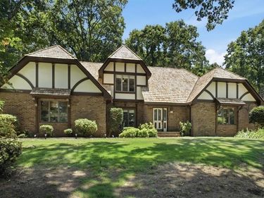 4525 Mountain View Road, Oakwood, GA 30566