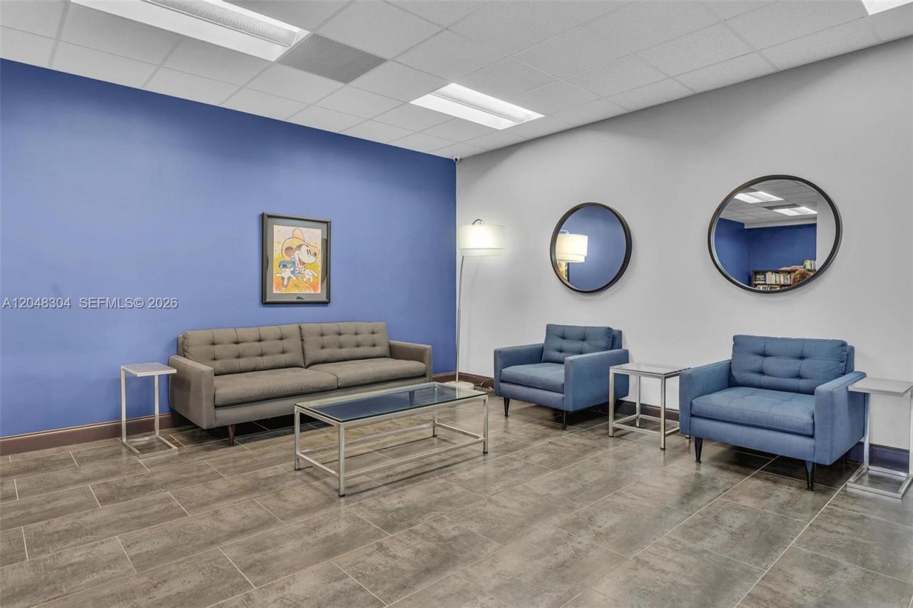 3375 N Country Club Dr, Unit 905, Aventura, FL 33180 Photo