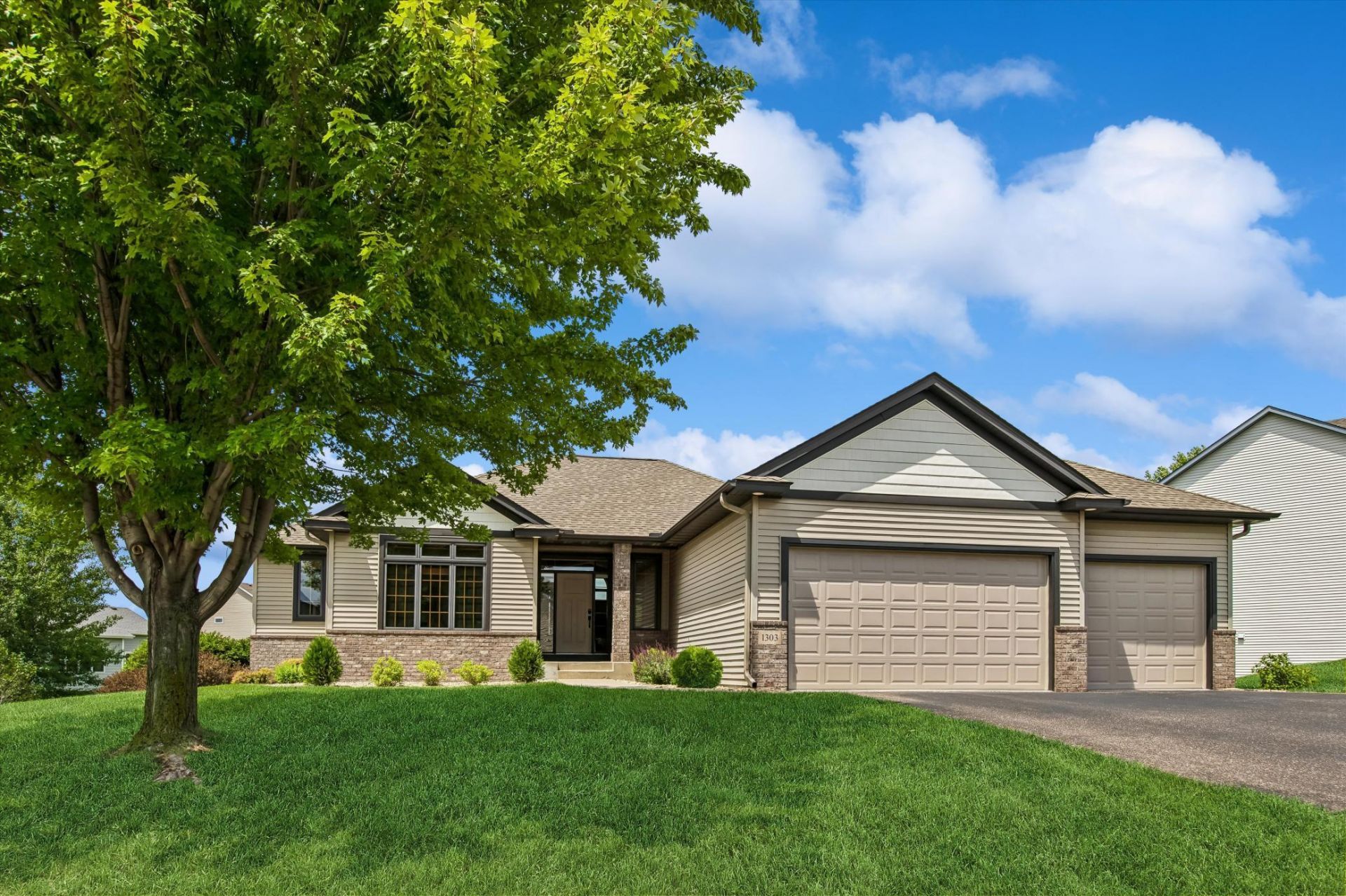 1303 Bellavista Circle, Buffalo, MN 55313 Main Photo