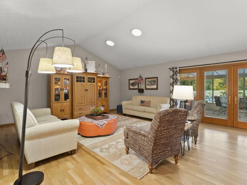 2360 Lewis Center Road, Lewis Center, OH 43035 Photo 12