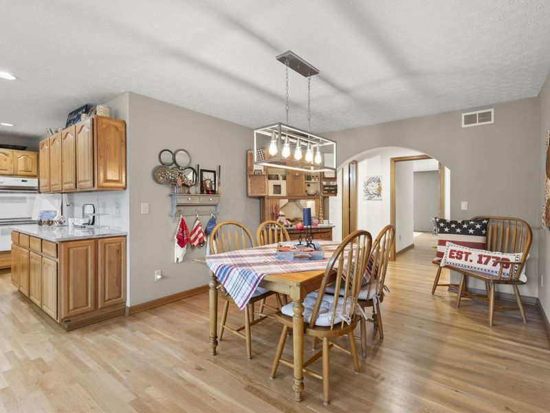 2360 Lewis Center Road, Lewis Center, OH 43035 Photo 17