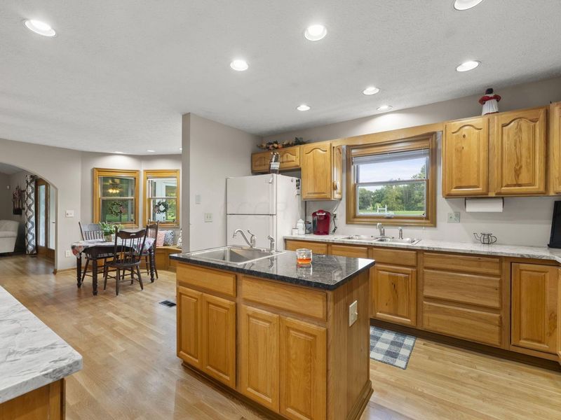 2360 Lewis Center Road, Lewis Center, OH 43035 Photo 25