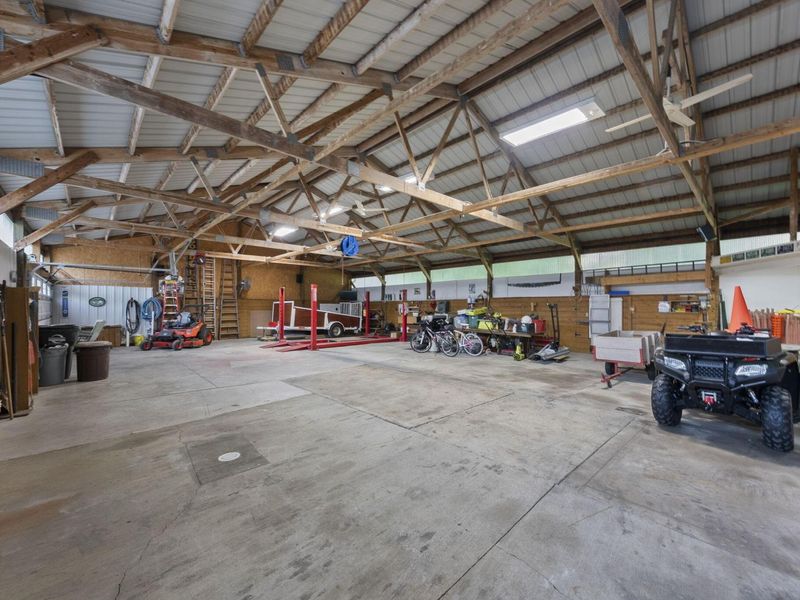 2360 Lewis Center Road, Lewis Center, OH 43035 Photo 4