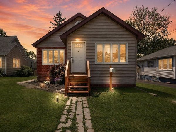 144 N Michigan Avenue, Hobart, IN 46342