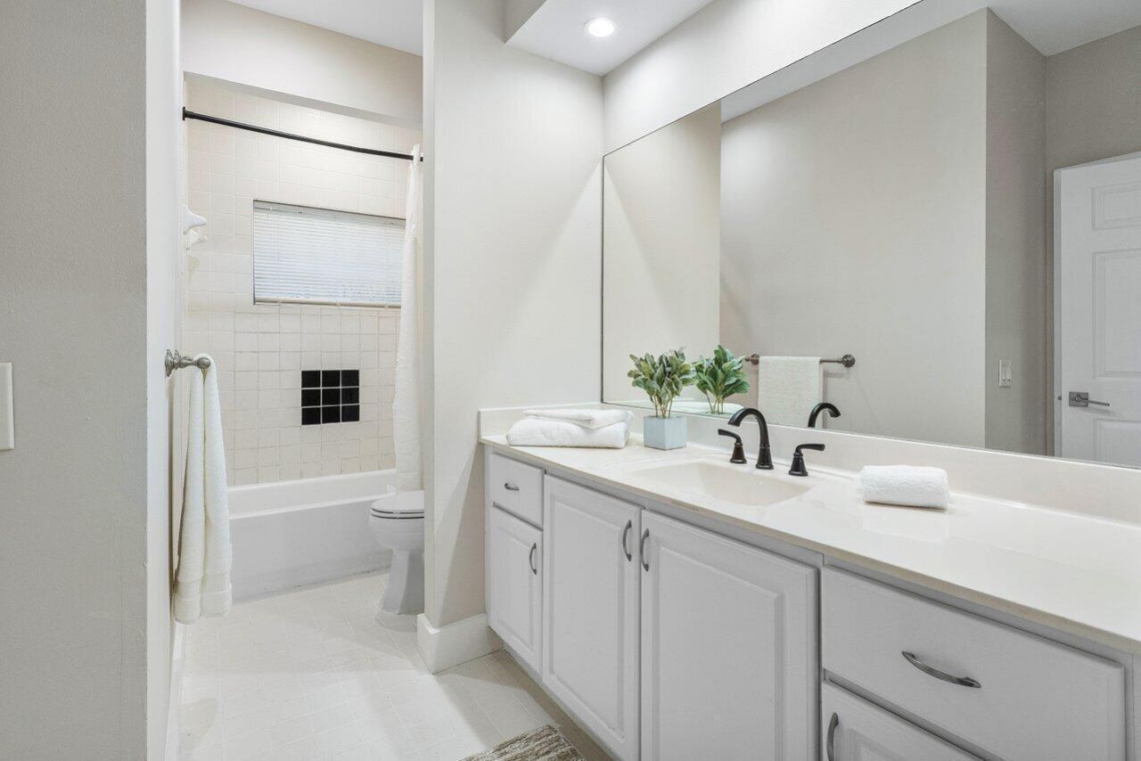 200 NE 2nd Street, Boca Raton, FL 33432 Photo