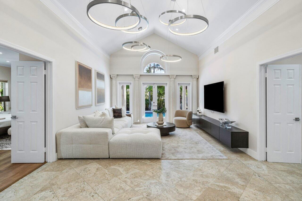 200 NE 2nd Street, Boca Raton, FL 33432 Photo