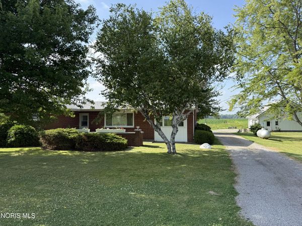 14286 County Road Ac , Wauseon, OH 43567
