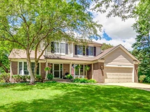 1305 Dancer Court , Libertyville, IL 60048