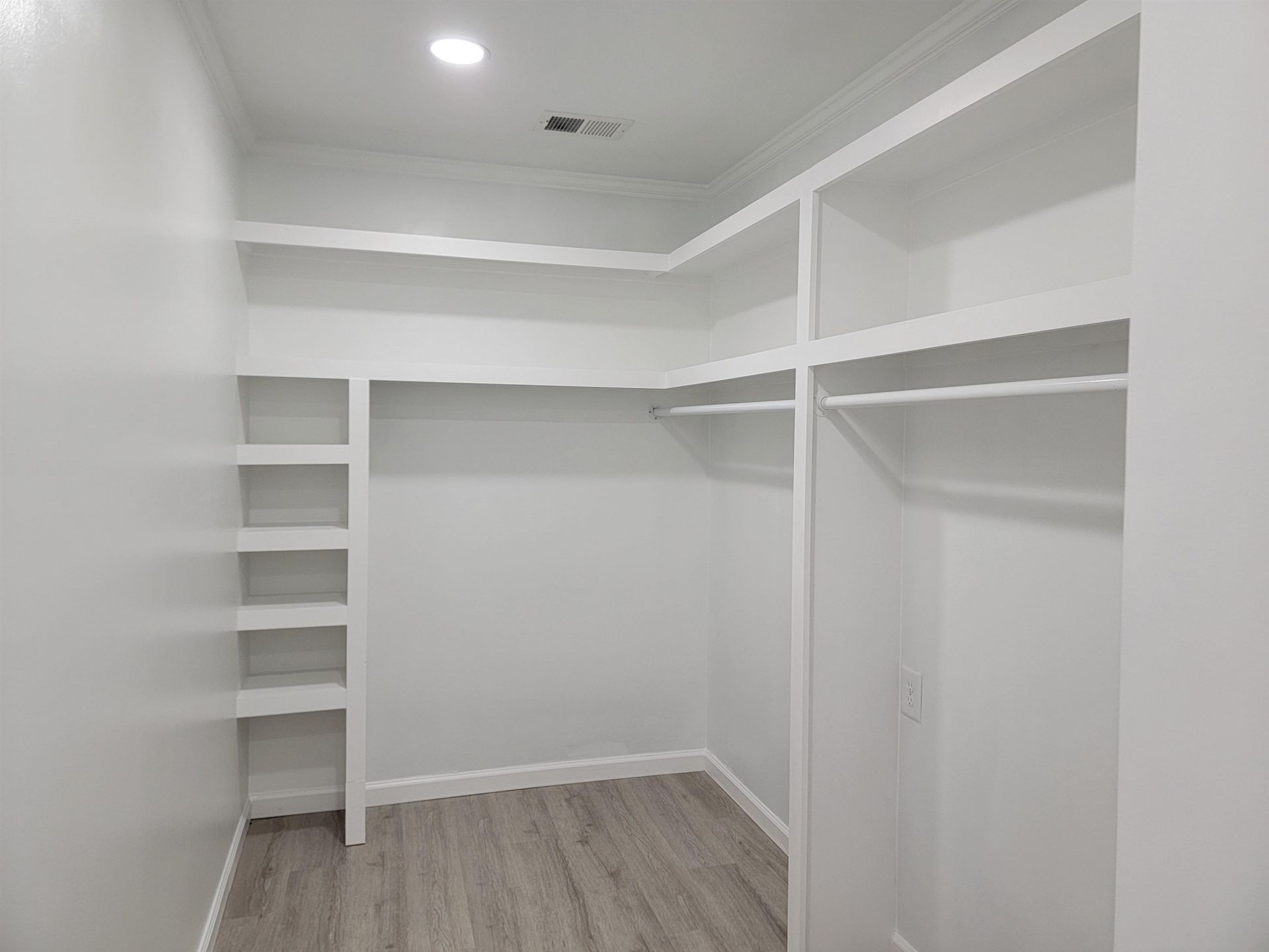 110 Berry Tree Ln. Photo 10