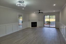 110 Berry Tree Ln. photo 4