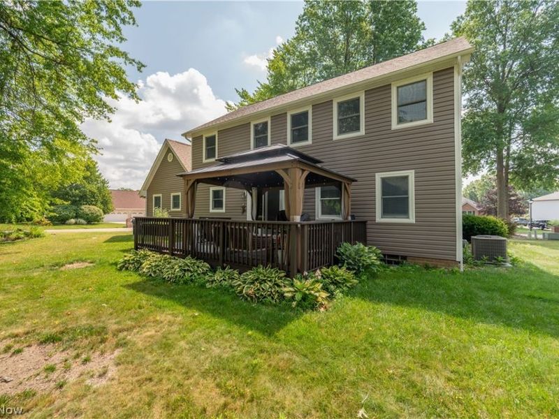 2218 Crestmont Drive, Girard, OH 44420 Photo 5