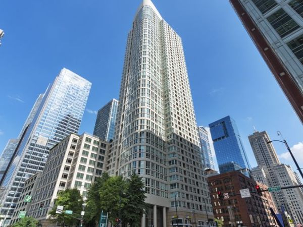 345 N La Salle Street , Unit 2203, Chicago, IL 60654