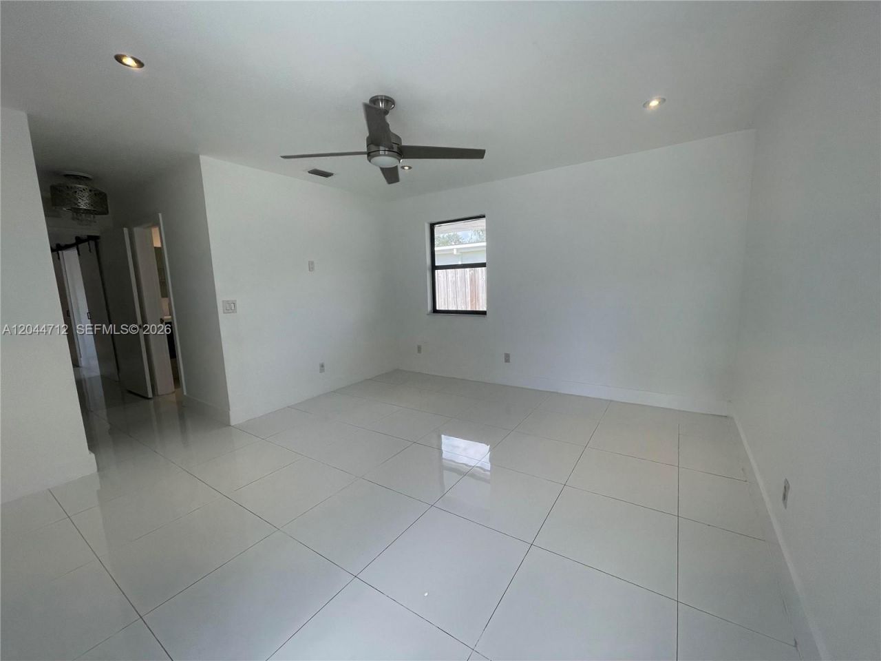 2115 Alamanda Dr , North Miami, FL 33181 Photo