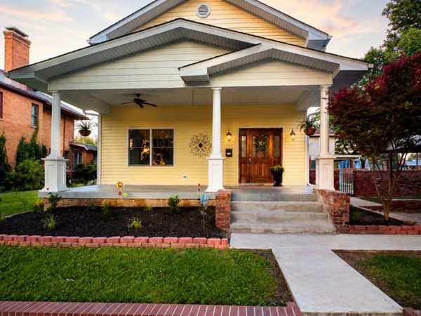 816 N Harrison, Rushville, IN 46173
