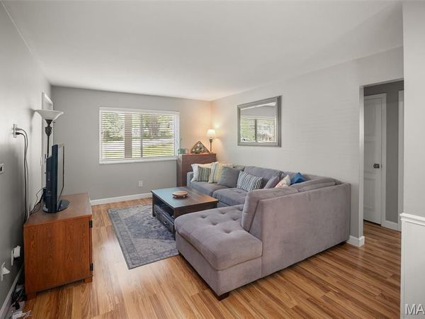 7814 Sunray Lane, Unit 1, Crestwood, MO 63123