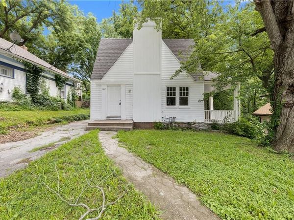 9617 E Independence Avenue, Independence, MO 64053