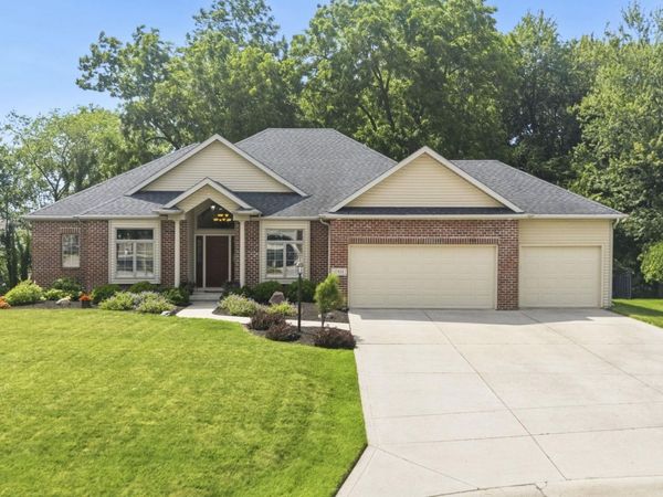 11811 Island Cove Drive, Fort Wayne, IN 46845