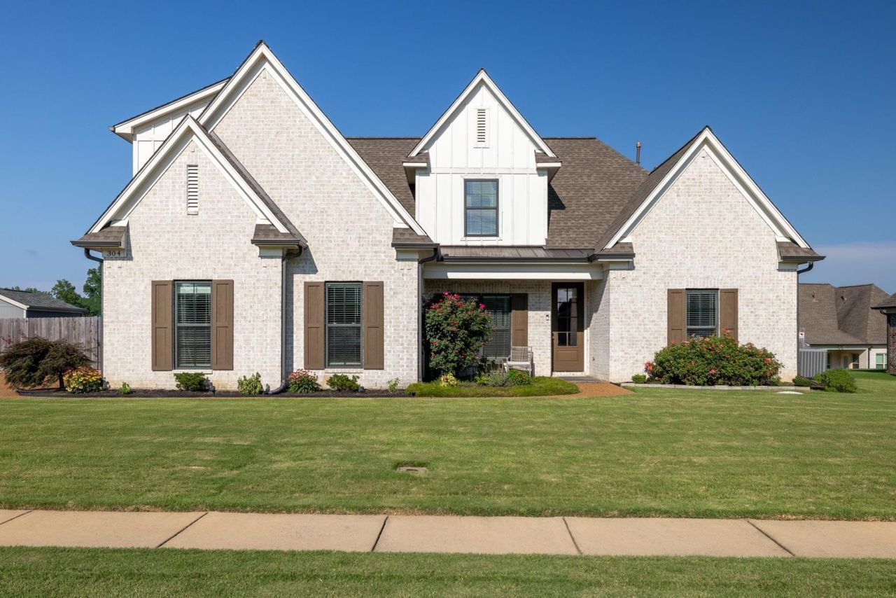 304 COTTON FALL DR Atoka, TN 38004
