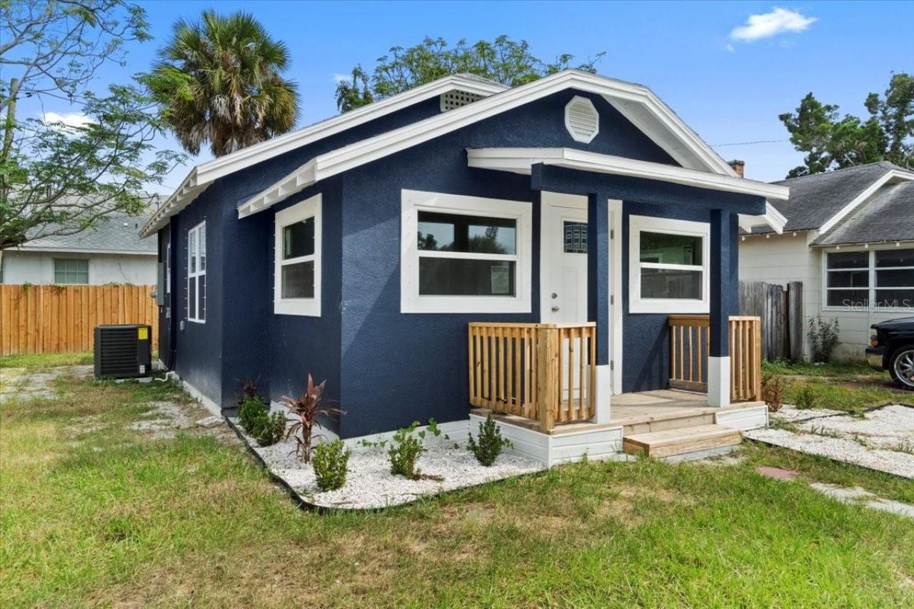 2810 6th Street S, Saint Petersburg, FL 33705 Photo