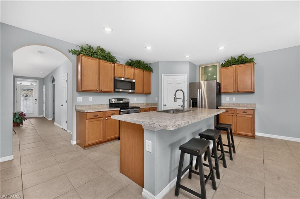 7492 Mikasa Dr, Punta Gorda, FL 33950 Photo