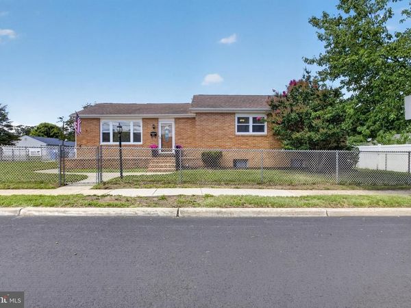 601 DAUPHIN STREET, RIVERSIDE, NJ 08075