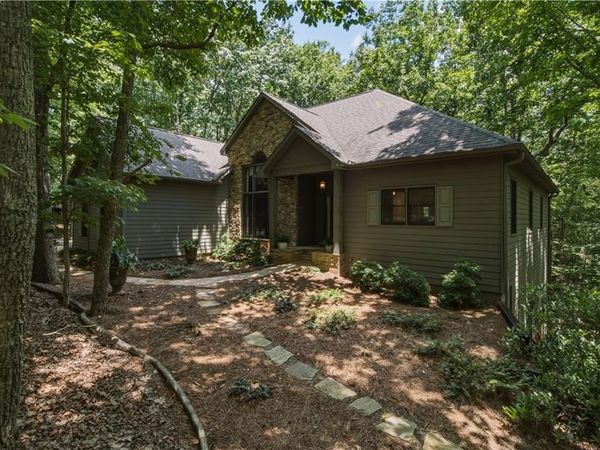 7 Summit Drive E, Jasper, GA 30143