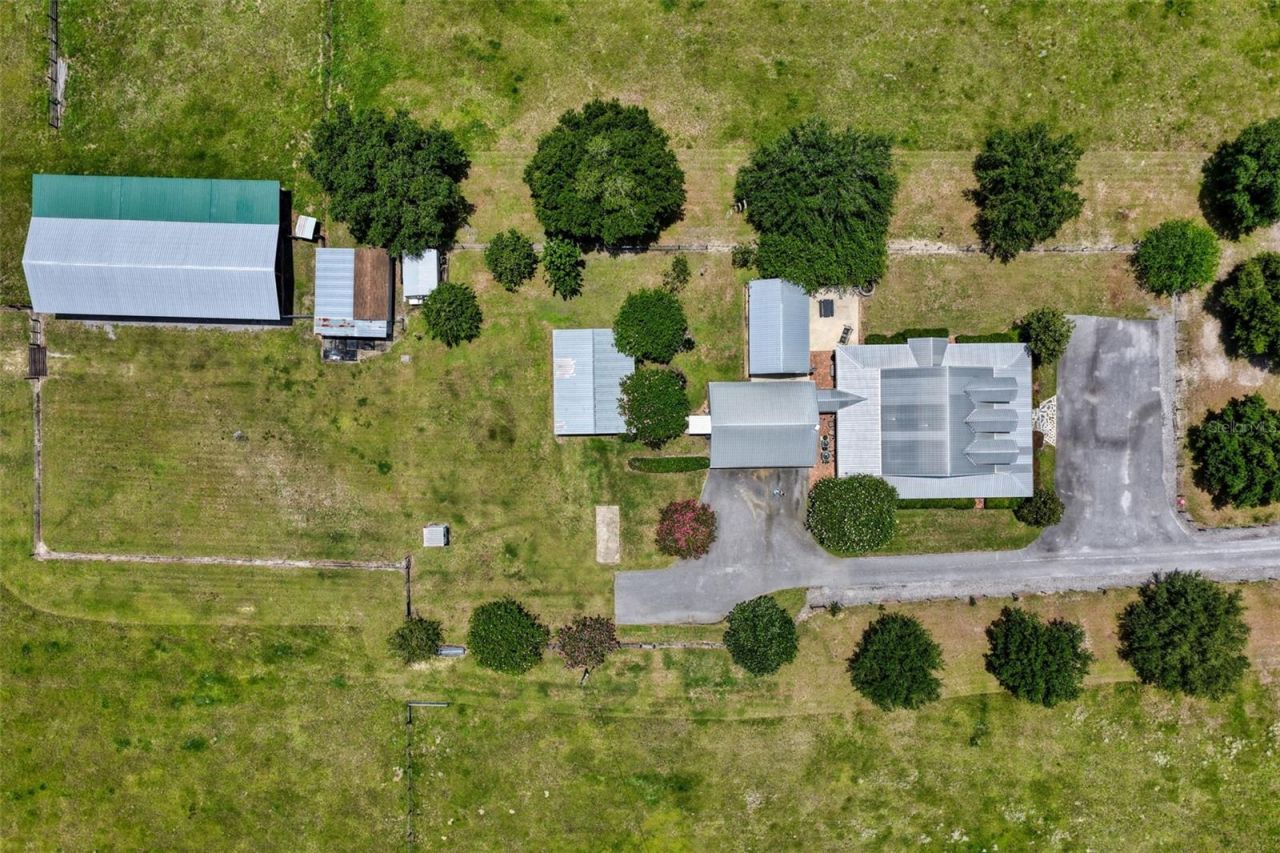 9897 NW 160 Avenue, Morriston, FL 32668 Photo