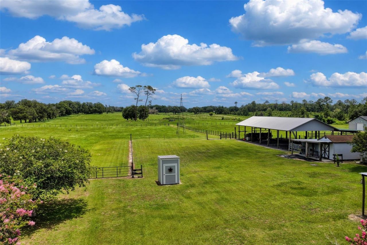 9897 NW 160 Avenue, Morriston, FL 32668 Photo
