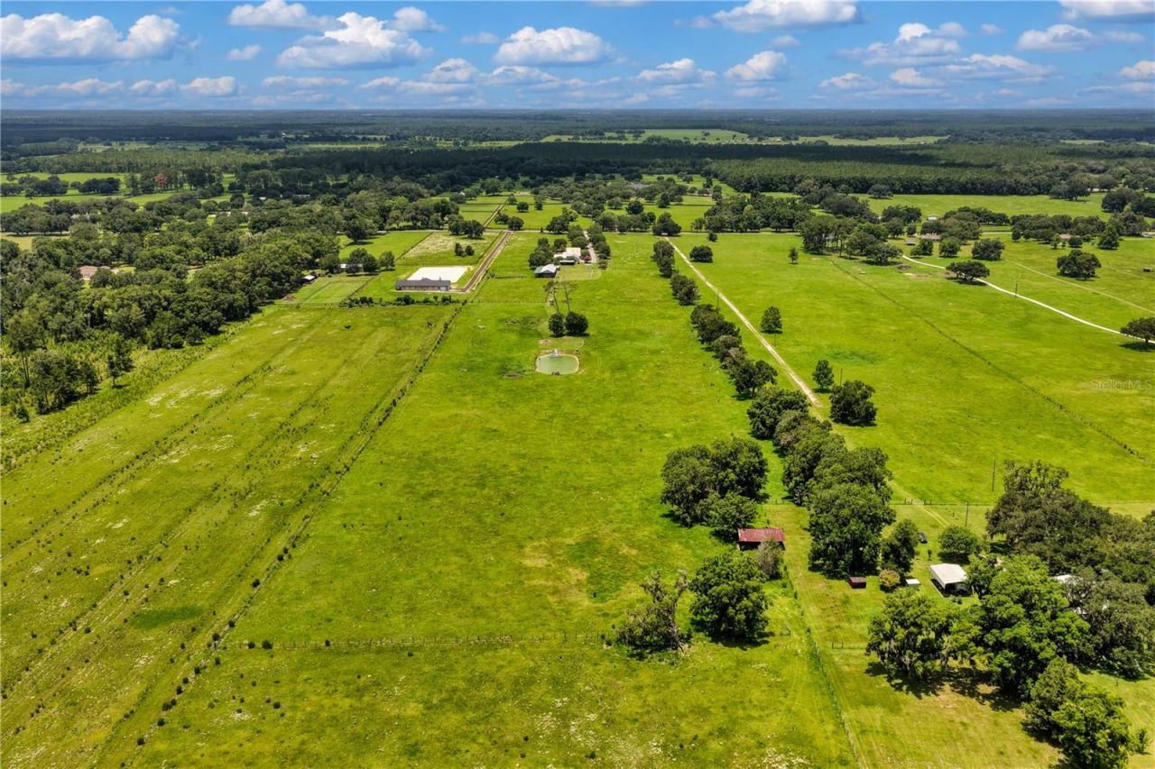 9897 NW 160 Avenue, Morriston, FL 32668 Photo