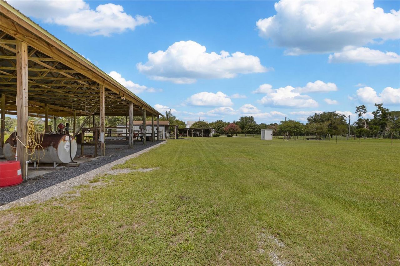 9897 NW 160 Avenue, Morriston, FL 32668 Photo