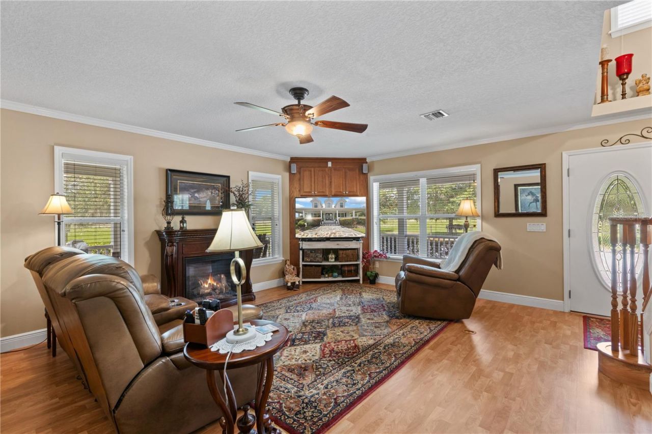 9897 NW 160 Avenue, Morriston, FL 32668 Photo