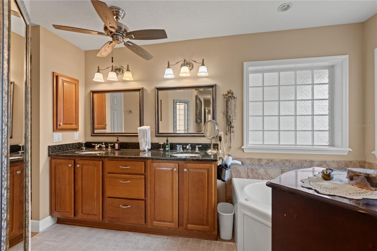 9897 NW 160 Avenue, Morriston, FL 32668 Photo