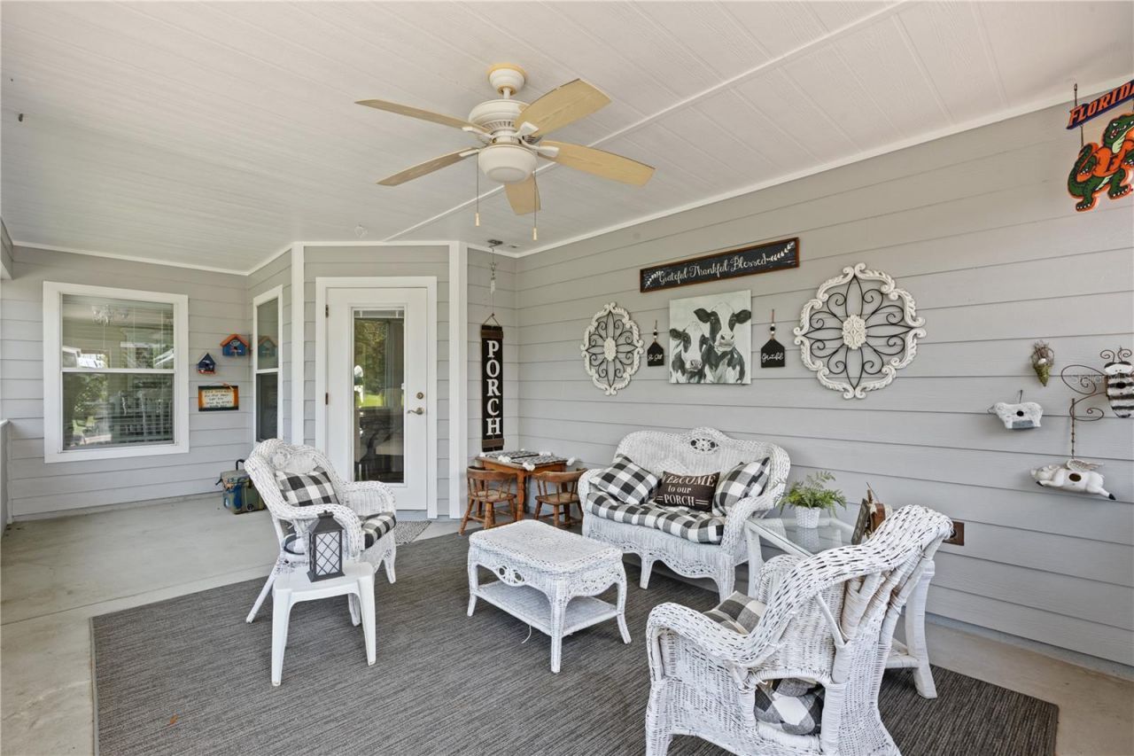 9897 NW 160 Avenue, Morriston, FL 32668 Photo