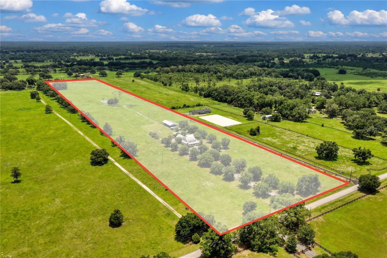 9897 NW 160 Avenue, Morriston, FL 32668 Photo