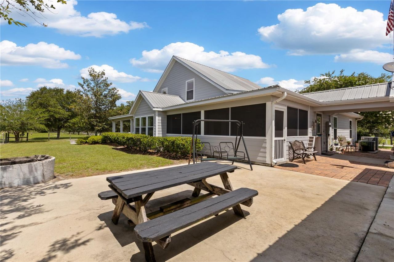 9897 NW 160 Avenue, Morriston, FL 32668 Photo