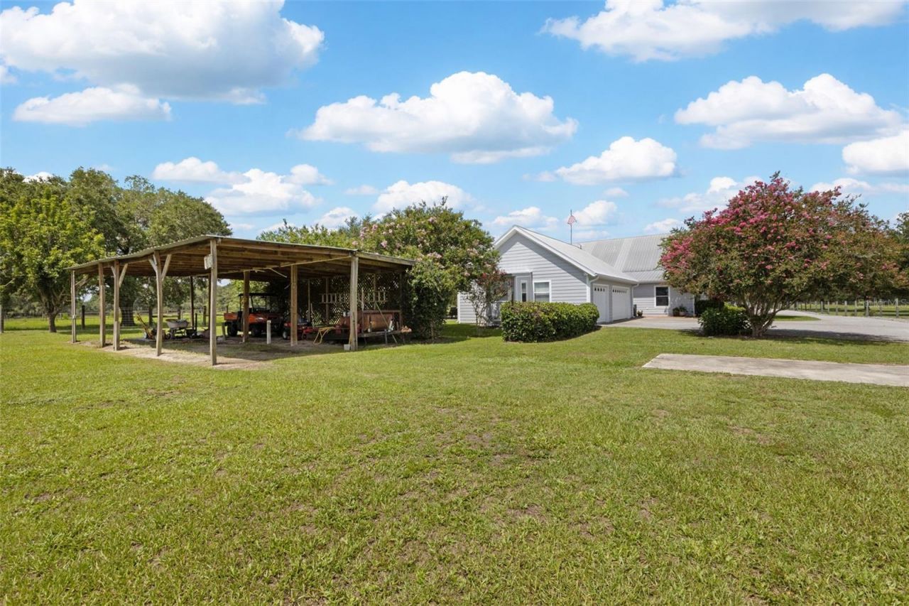 9897 NW 160 Avenue, Morriston, FL 32668 Photo