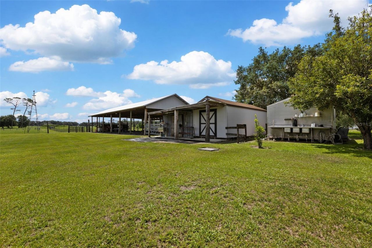 9897 NW 160 Avenue, Morriston, FL 32668 Photo