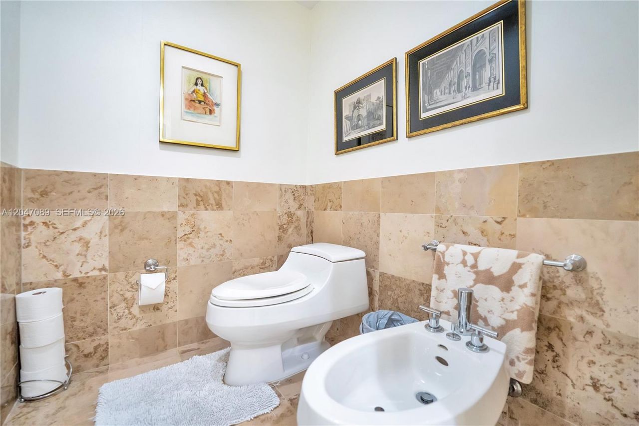 1455 Ocean Dr, Unit 904, Miami Beach, FL 33139 Photo