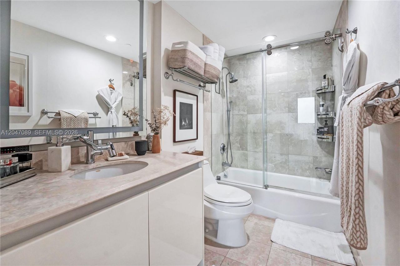 1455 Ocean Dr, Unit 904, Miami Beach, FL 33139 Photo
