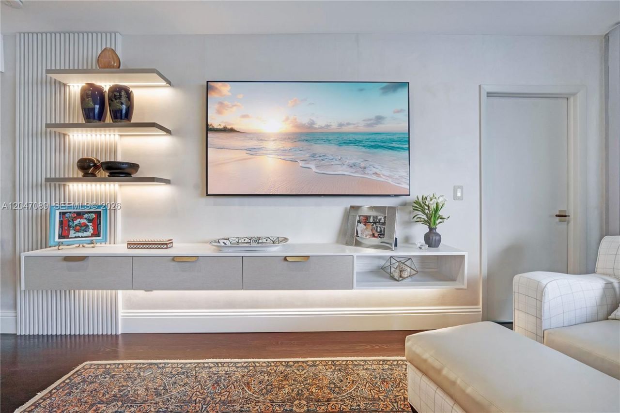 1455 Ocean Dr, Unit 904, Miami Beach, FL 33139 Photo