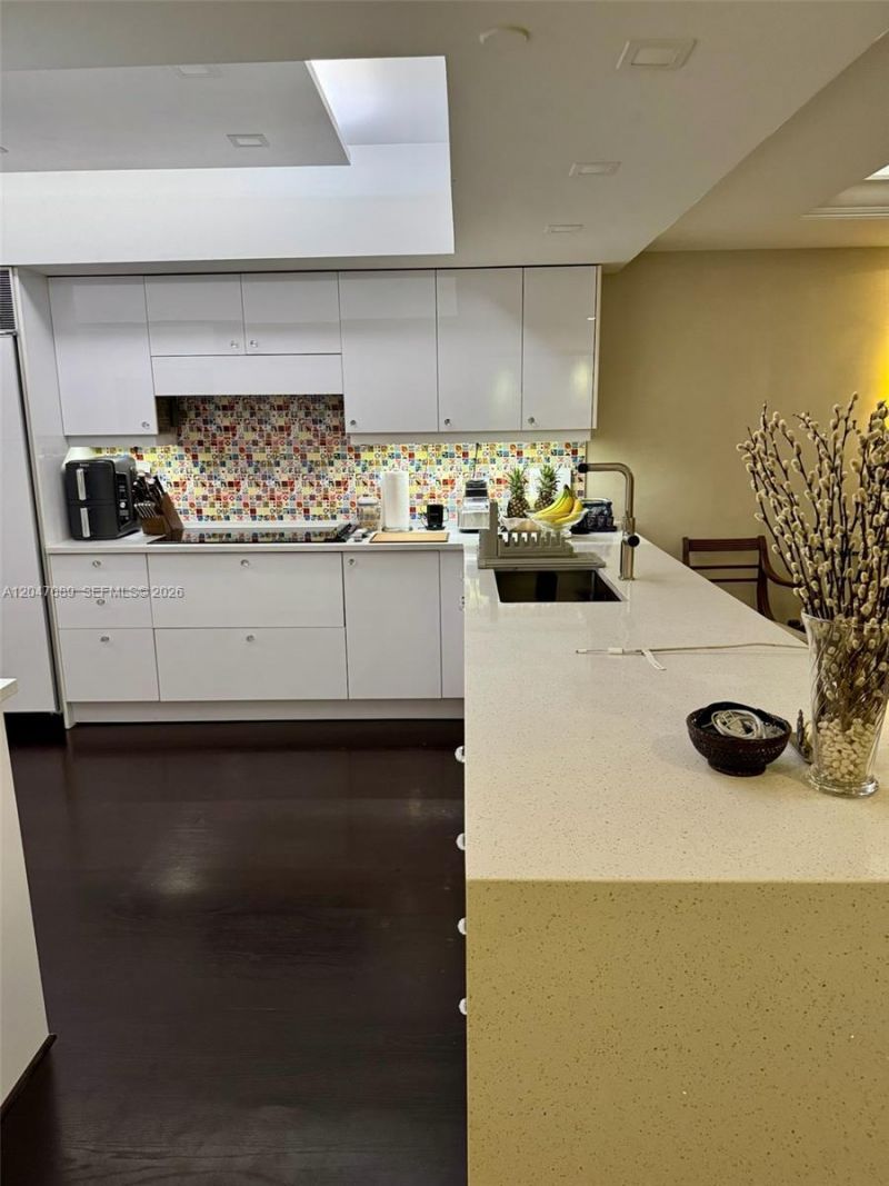 1455 Ocean Dr , Unit 904, Miami Beach, FL 33139 Photo
