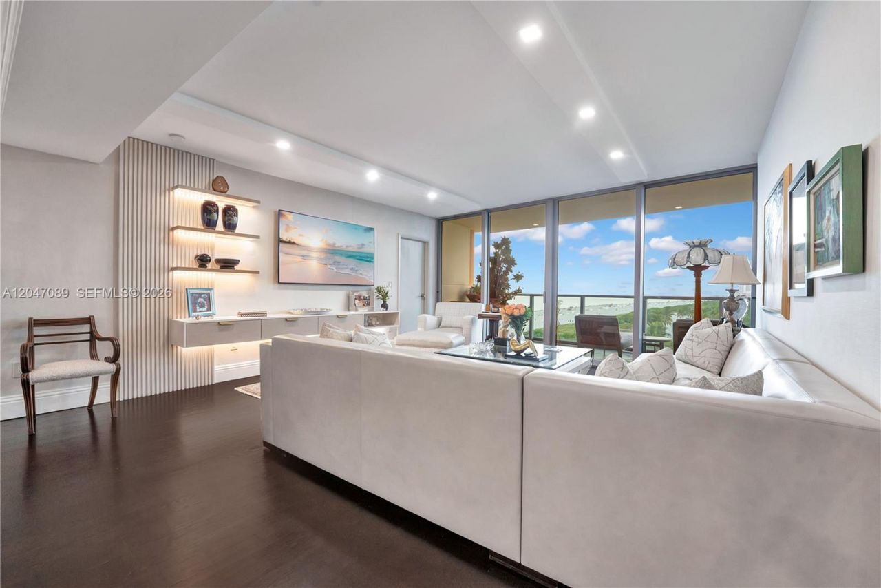 1455 Ocean Dr, Unit 904, Miami Beach, FL 33139 Photo