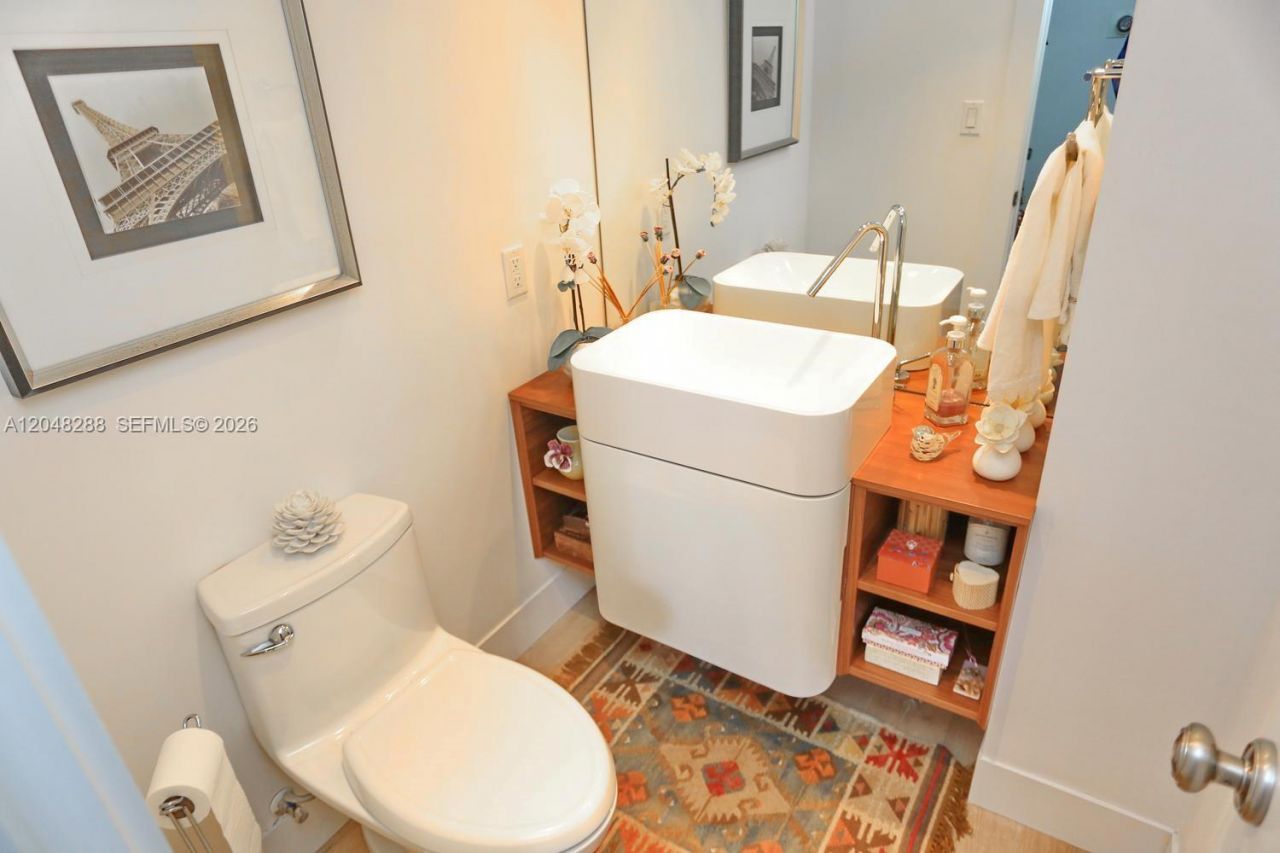 9660 W Bay Harbor Dr, Unit 5A, Bay Harbor Islands, FL 33154 Photo