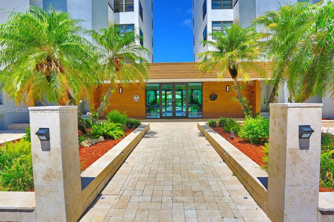 9660 W Bay Harbor Dr, Unit 5A, Bay Harbor Islands, FL 33154 Photo
