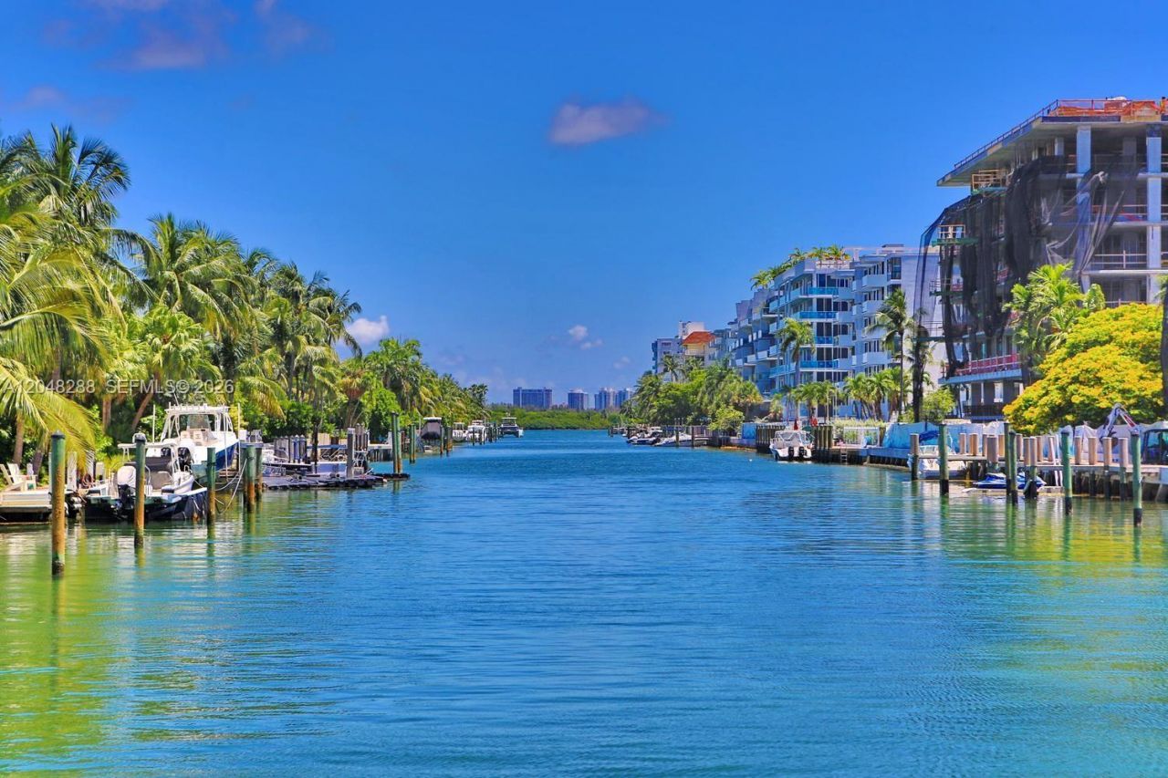9660 W Bay Harbor Dr, Unit 5A, Bay Harbor Islands, FL 33154 Photo