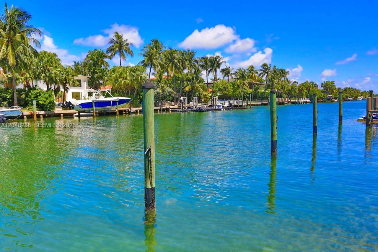 9660 W Bay Harbor Dr, Unit 5A, Bay Harbor Islands, FL 33154 Photo